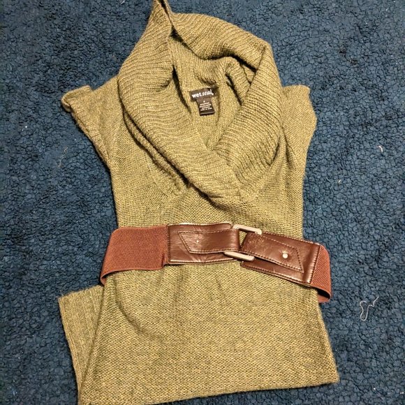 Short Sleeve Sweater Tunic - Picture 11 of 11